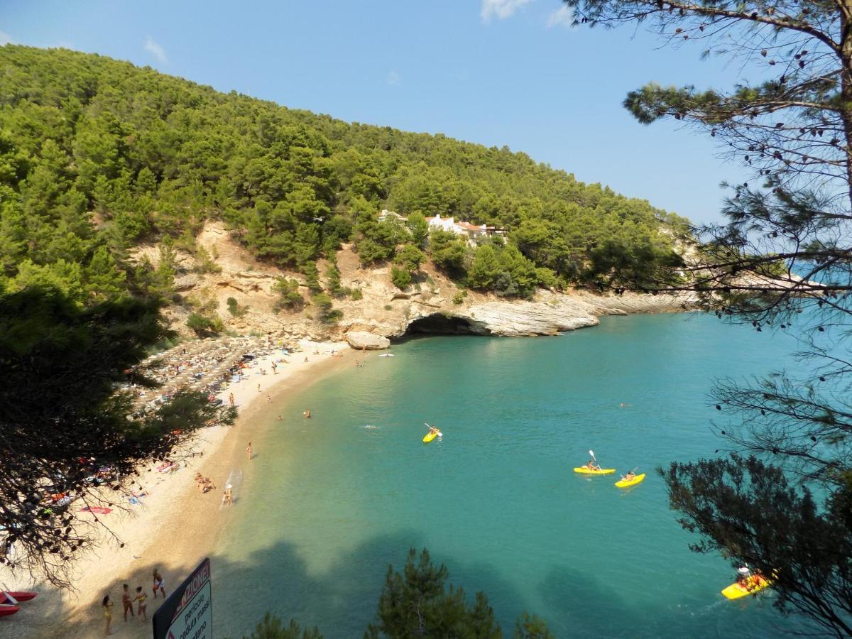 Villetta Roberto Le Macine Di Charme - Pugnochiuso Resort Vieste Bagian luar foto