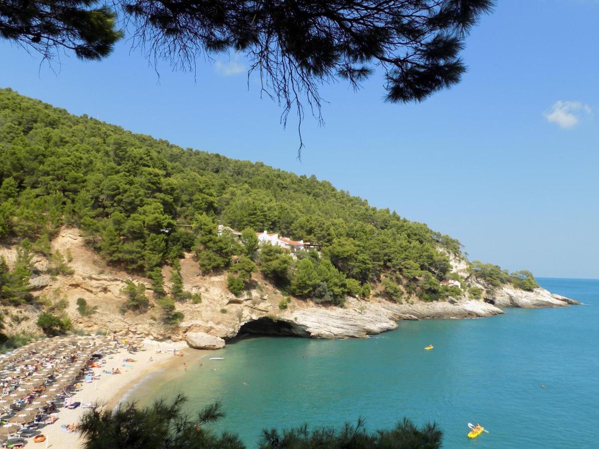 Villetta Roberto Le Macine Di Charme - Pugnochiuso Resort Vieste Bagian luar foto