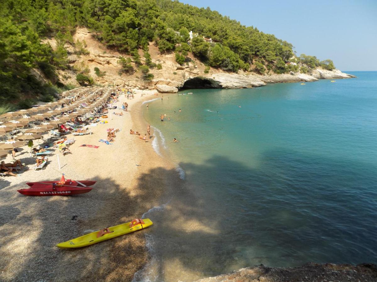 Villetta Roberto Le Macine Di Charme - Pugnochiuso Resort Vieste Bagian luar foto